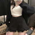 黑色高腰木耳边毛呢短裤